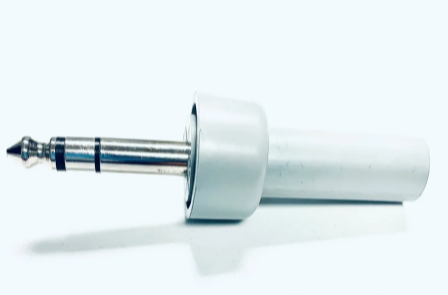 AD8500 - 1/4" Mono To Non-Conductive Tip 1/4" Stereo Adaptor