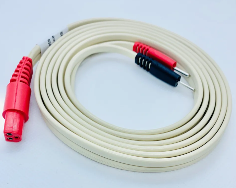 W194 - Tri-Socket To Dual Pins Quattro 2 Compatible - 72" Ivory, Pins Red-Red/Black